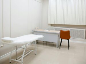 PRP eller hårtransplantation – vad passar dig bäst när håret börjar tunnas ut?
